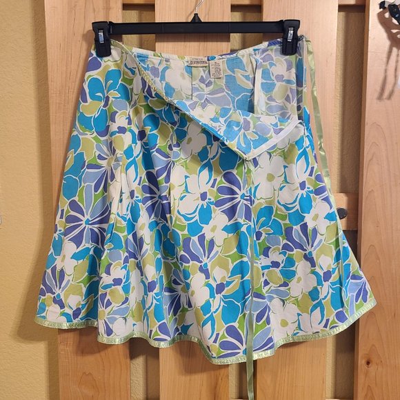 St. John's Bay Flared Pleated Skirt Side Tie Blue White Floral Size 14 - Picture 4 of 7